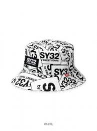 SY32 BOX LOGO BUCKET HAT White